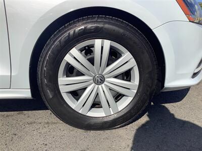 2017 Volkswagen Jetta 1.4T S   - Photo 18 - Hatboro, PA 19040