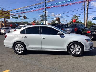 2017 Volkswagen Jetta 1.4T S   - Photo 8 - Hatboro, PA 19040