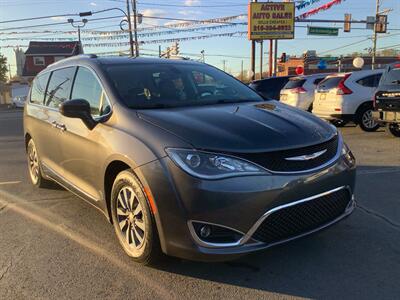 2020 Chrysler Pacifica Touring L Plus   - Photo 1 - Hatboro, PA 19040
