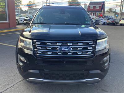 2017 Ford Explorer Limited   - Photo 2 - Hatboro, PA 19040