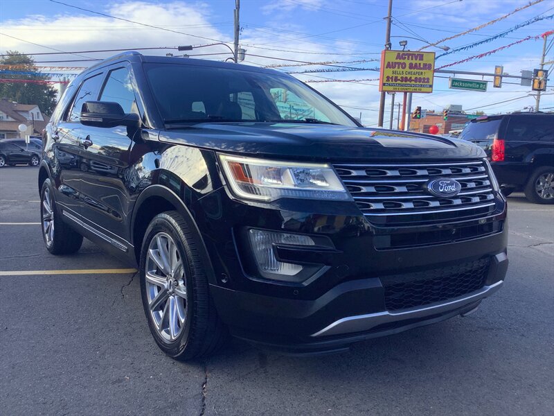 2017 Ford Explorer Limited   - Photo 1 - Hatboro, PA 19040