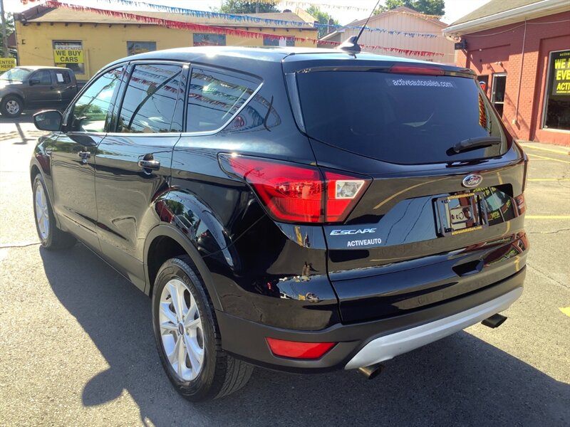 2019 Ford Escape SE - Photo 5 - Hatboro, PA 19040