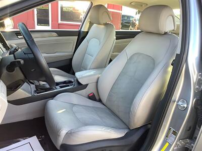 2017 Hyundai SONATA Sport   - Photo 11 - Hatboro, PA 19040