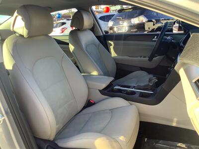 2017 Hyundai SONATA Sport   - Photo 16 - Hatboro, PA 19040