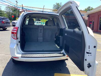 2011 Toyota RAV4   - Photo 13 - Hatboro, PA 19040