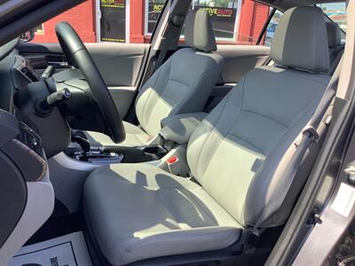 2017 Honda Accord Touring V6   - Photo 8 - Hatboro, PA 19040
