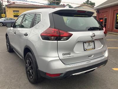 2019 Nissan Rogue S - Photo 5 - Hatboro, PA 19040
