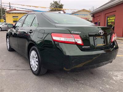 2011 Toyota Camry LE   - Photo 5 - Hatboro, PA 19040