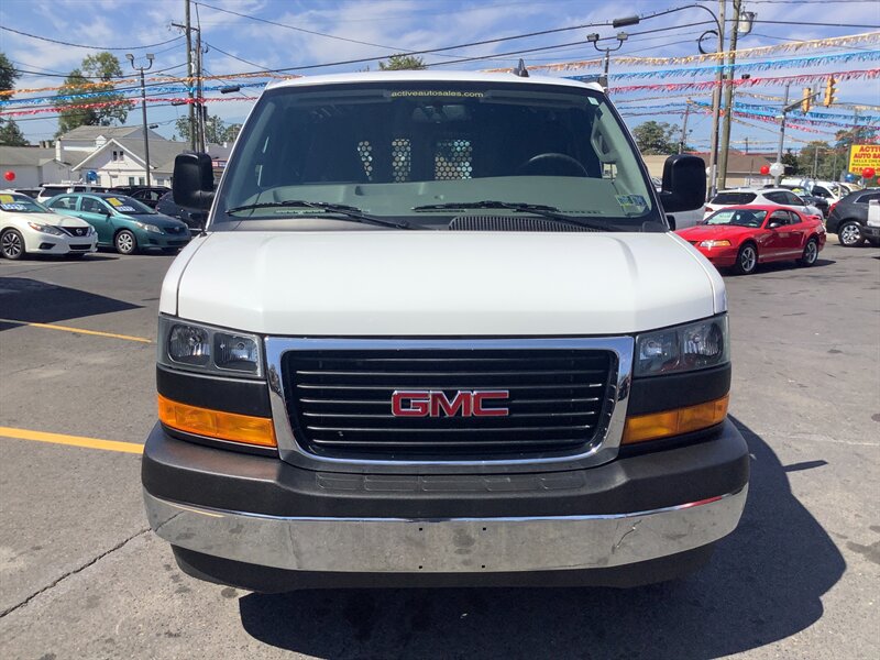 2023 GMC Savana 2500  