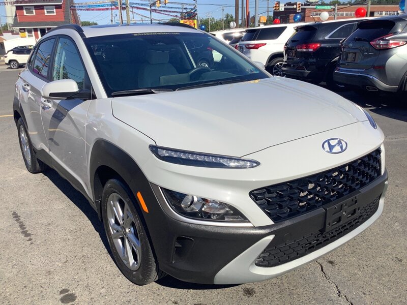 2023 Hyundai KONA SEL - Photo 2 - Hatboro, PA 19040