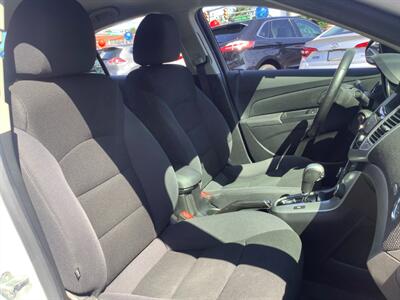 2013 Chevrolet Cruze 1LT Auto - Photo 16 - Hatboro, PA 19040