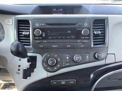 2012 Toyota Sienna LE 8-Passenger - Photo 21 - Hatboro, PA 19040