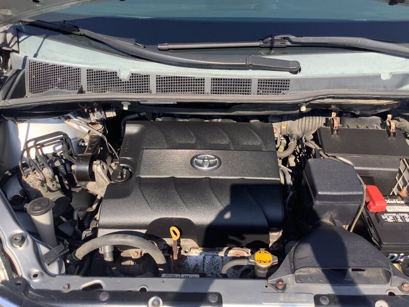2012 Toyota Sienna LE 8-Passenger - Photo 9 - Hatboro, PA 19040