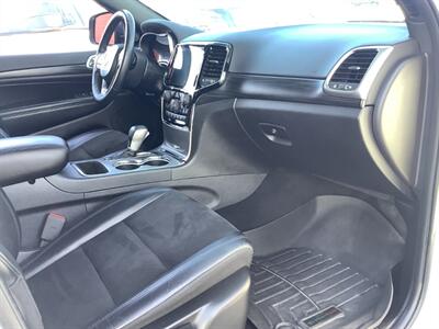 2019 Jeep Grand Cherokee Laredo   - Photo 16 - Hatboro, PA 19040