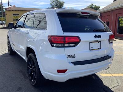 2019 Jeep Grand Cherokee Laredo   - Photo 5 - Hatboro, PA 19040