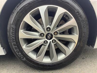 2017 Hyundai SONATA Limited   - Photo 18 - Hatboro, PA 19040