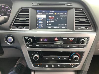 2017 Hyundai SONATA Limited   - Photo 21 - Hatboro, PA 19040