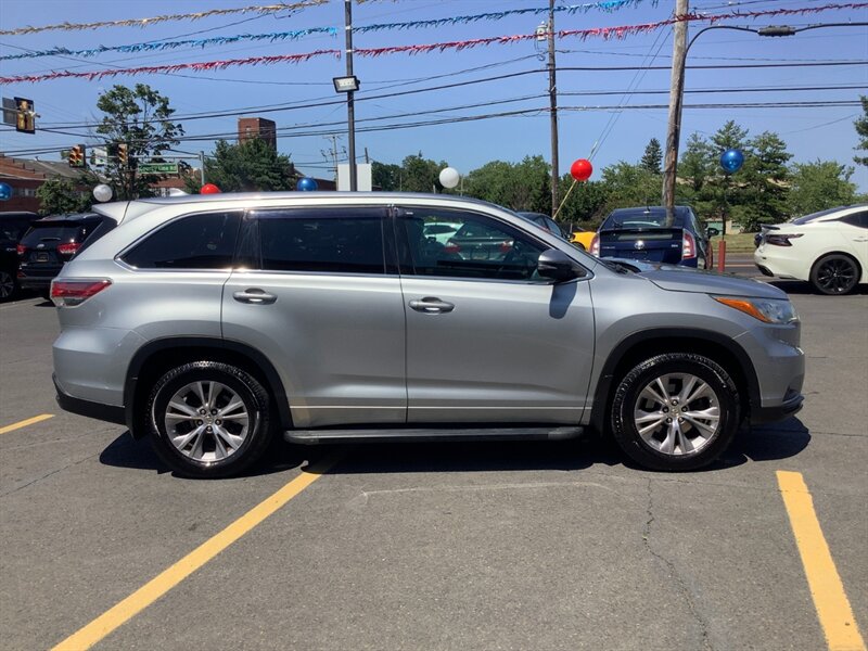 2015 Toyota Highlander XLE - Photo 8 - Hatboro, PA 19040