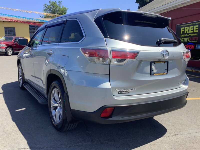 2015 Toyota Highlander XLE - Photo 5 - Hatboro, PA 19040