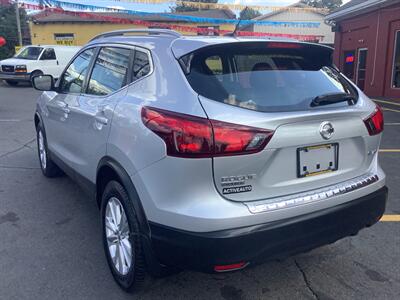 2017 Nissan Rogue Sport SV   - Photo 5 - Hatboro, PA 19040