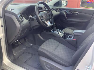 2017 Nissan Rogue Sport SV   - Photo 11 - Hatboro, PA 19040