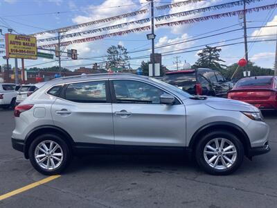 2017 Nissan Rogue Sport SV   - Photo 8 - Hatboro, PA 19040