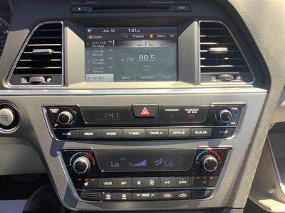 2017 Hyundai SONATA Limited   - Photo 22 - Hatboro, PA 19040