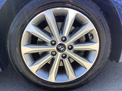 2017 Hyundai SONATA Limited   - Photo 19 - Hatboro, PA 19040