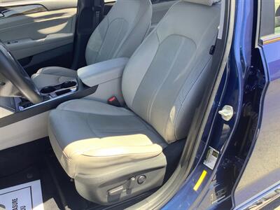 2017 Hyundai SONATA Limited   - Photo 10 - Hatboro, PA 19040