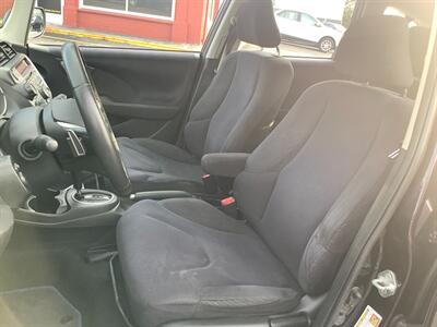 2013 Honda Fit Sport   - Photo 10 - Hatboro, PA 19040