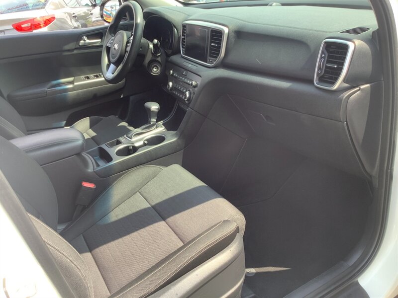 2020 Kia Sportage LX - Photo 15 - Hatboro, PA 19040