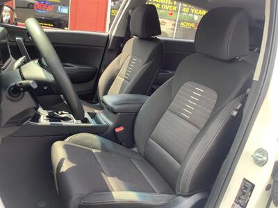 2020 Kia Sportage LX - Photo 10 - Hatboro, PA 19040