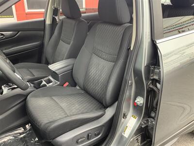2018 Nissan Rogue SV   - Photo 10 - Hatboro, PA 19040