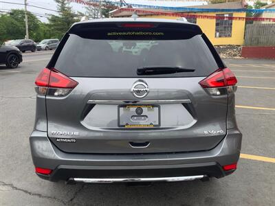 2018 Nissan Rogue SV   - Photo 6 - Hatboro, PA 19040