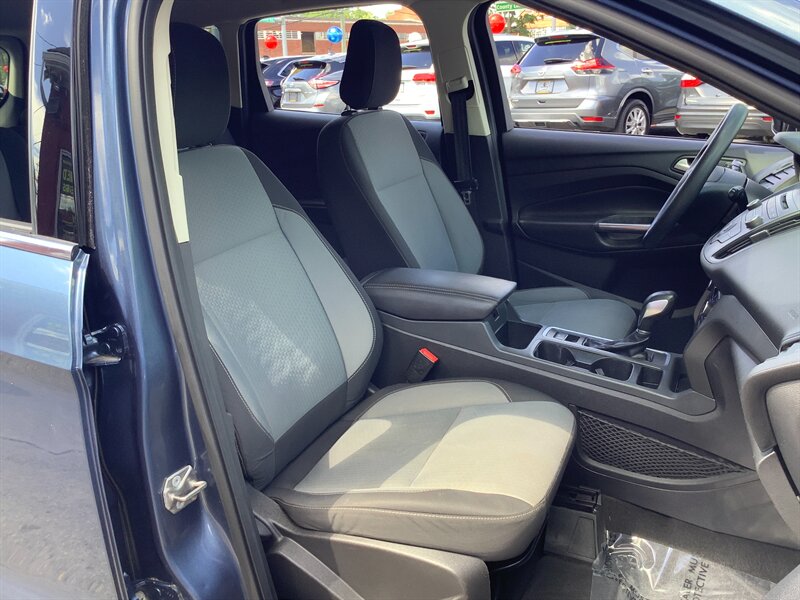 2018 Ford Escape SE - Photo 15 - Hatboro, PA 19040