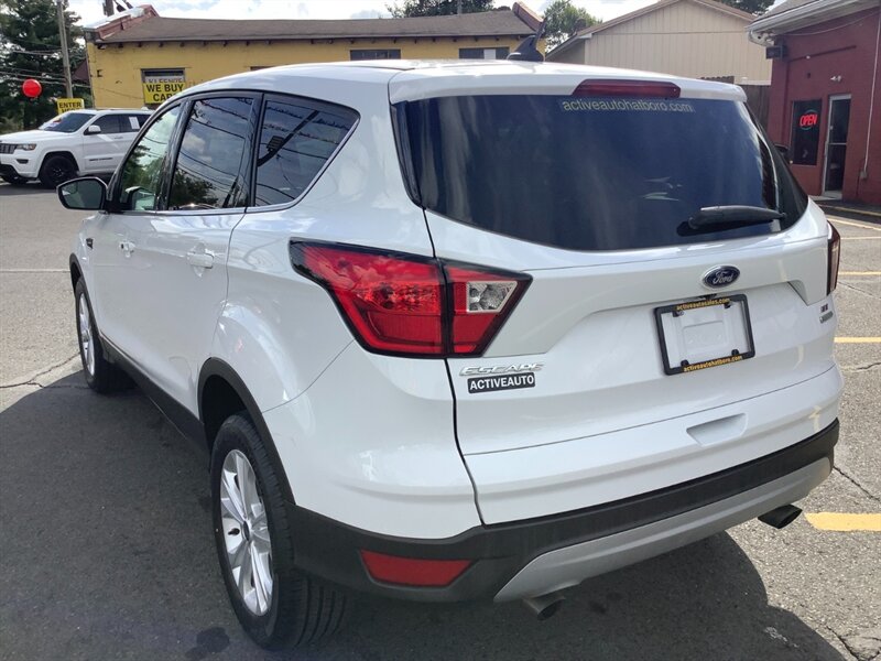 2019 Ford Escape SE - Photo 5 - Hatboro, PA 19040