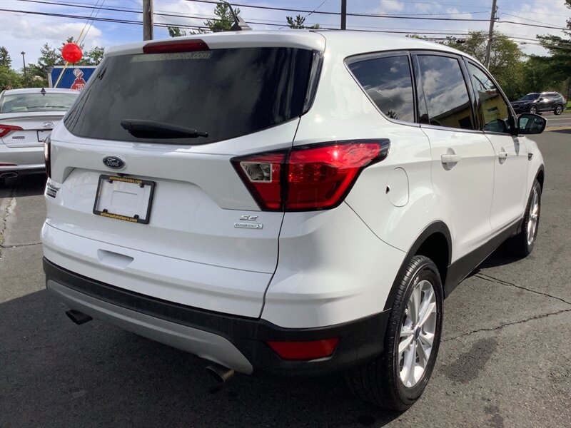 2019 Ford Escape SE - Photo 7 - Hatboro, PA 19040