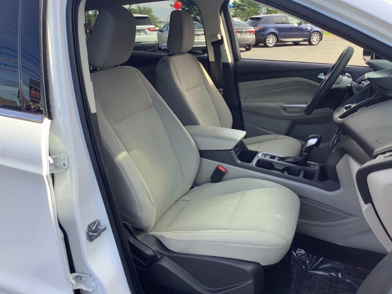 2019 Ford Escape SE - Photo 16 - Hatboro, PA 19040