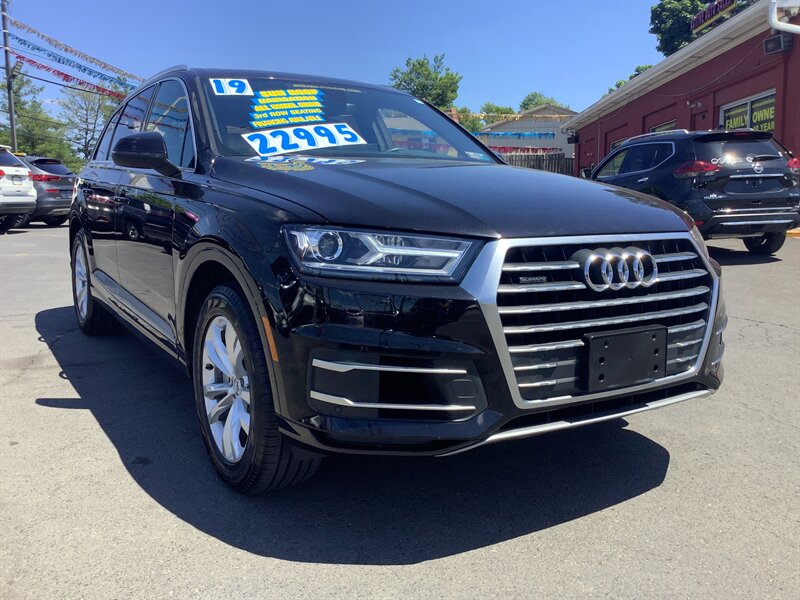 2019 Audi Q7 quattro Premium 45 TFSI  