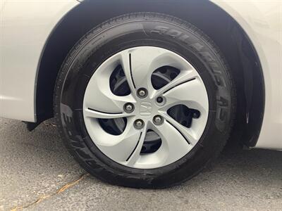 2014 Honda Civic LX - Photo 19 - Hatboro, PA 19040