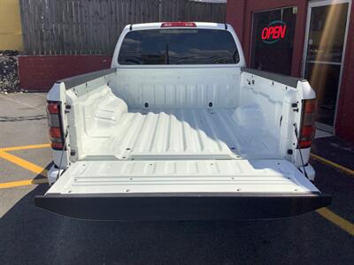 2022 Nissan Frontier SV   - Photo 12 - Hatboro, PA 19040
