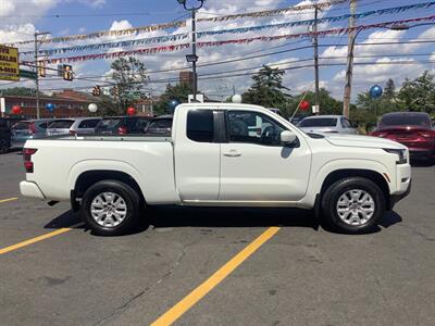 2022 Nissan Frontier SV   - Photo 6 - Hatboro, PA 19040
