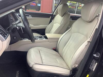 2015 Hyundai Genesis 3.8L - Photo 11 - Hatboro, PA 19040