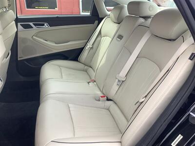 2015 Hyundai Genesis 3.8L - Photo 12 - Hatboro, PA 19040