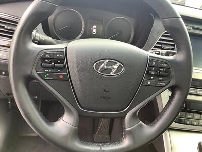 2016 Hyundai SONATA Limited - Photo 12 - Hatboro, PA 19040