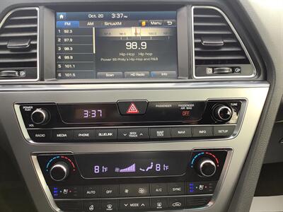 2016 Hyundai SONATA Limited - Photo 13 - Hatboro, PA 19040