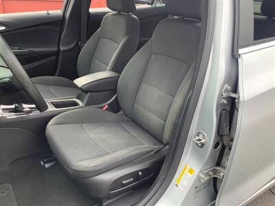 2017 Chevrolet Cruze LT Auto - Photo 10 - Hatboro, PA 19040
