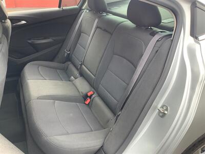 2017 Chevrolet Cruze LT Auto - Photo 12 - Hatboro, PA 19040