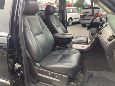 2011 Cadillac Escalade Luxury   - Photo 17 - Hatboro, PA 19040