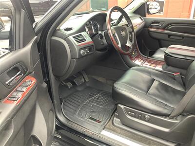 2011 Cadillac Escalade Luxury   - Photo 11 - Hatboro, PA 19040